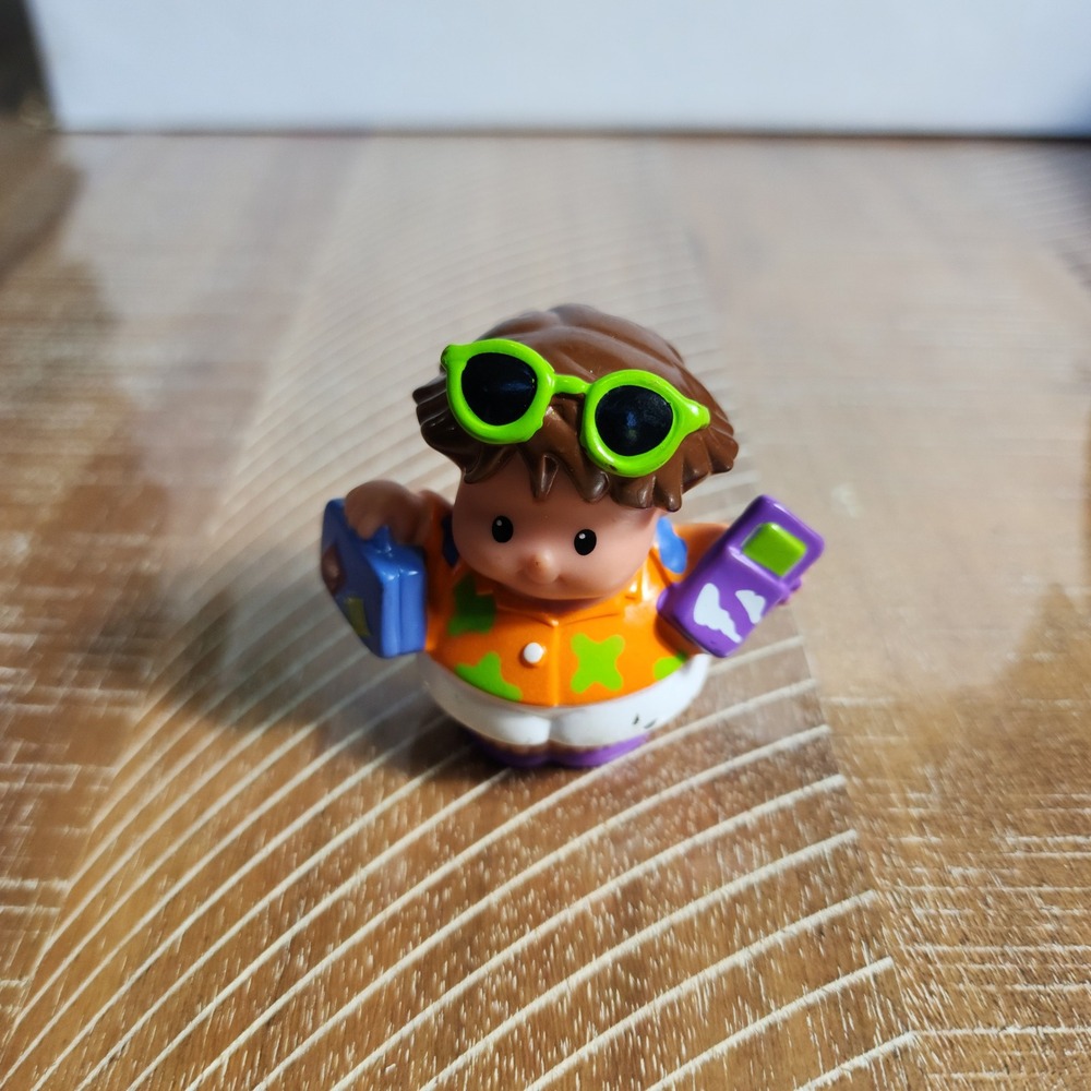 Fisher-Price Little People Eddie Vacation‎ Travel Figure Tropical Shirt 2008